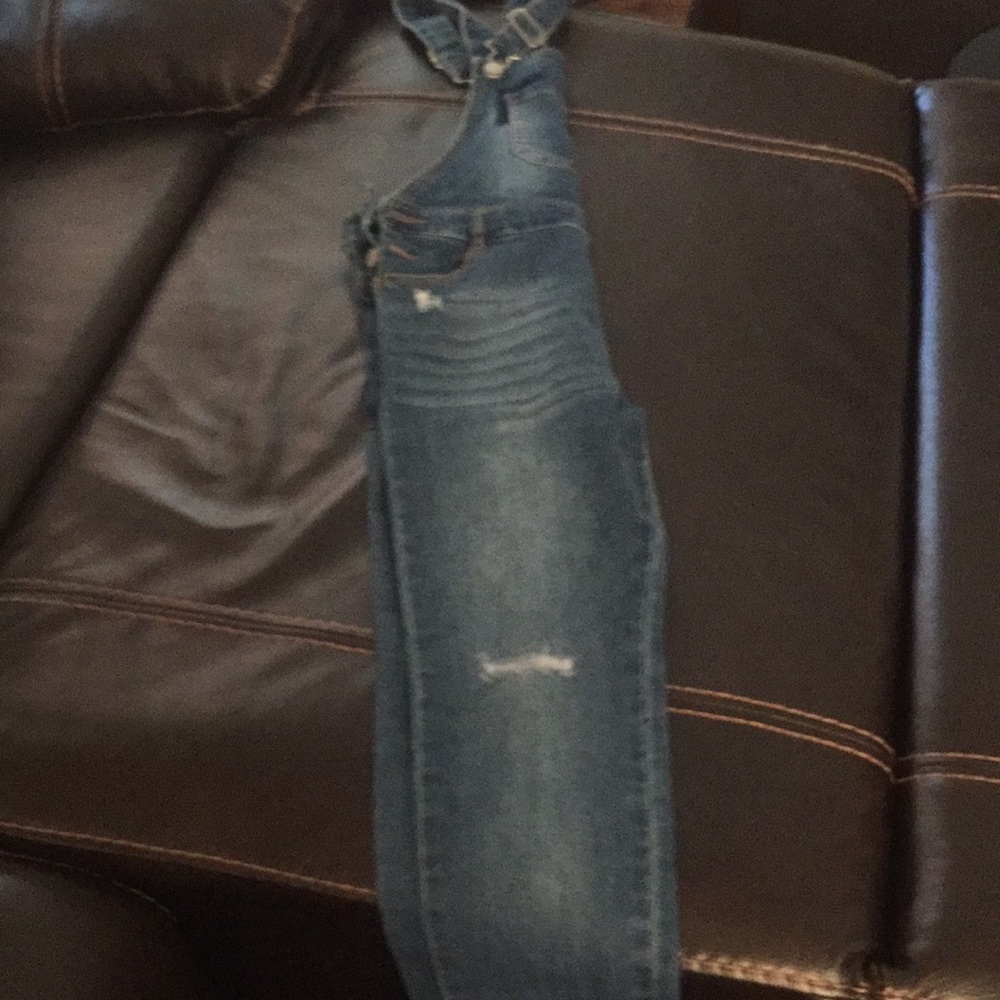 Overall - Picture 3 of 3